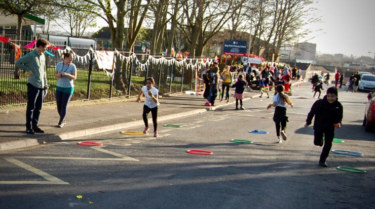 Children running in school street